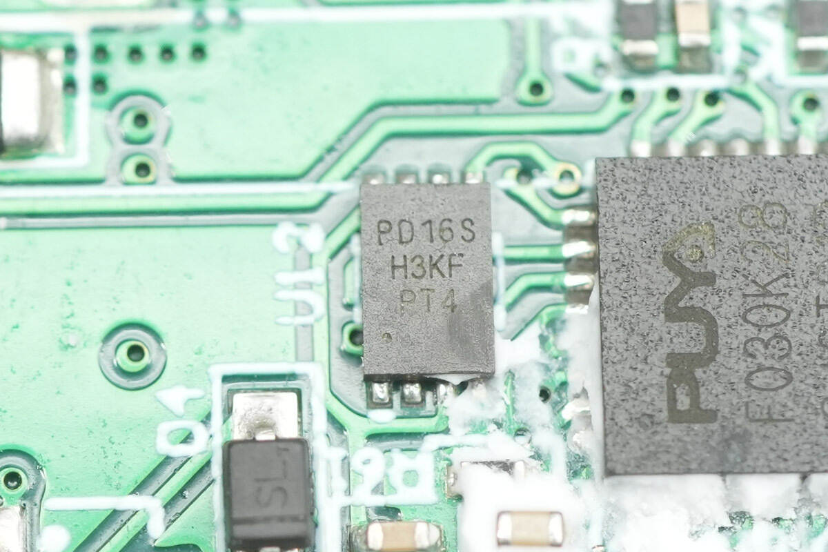 Teardown of Yoobao LY45 20000mAh 45W Power Bank (Built-in Dual Cable)-Chargerlab