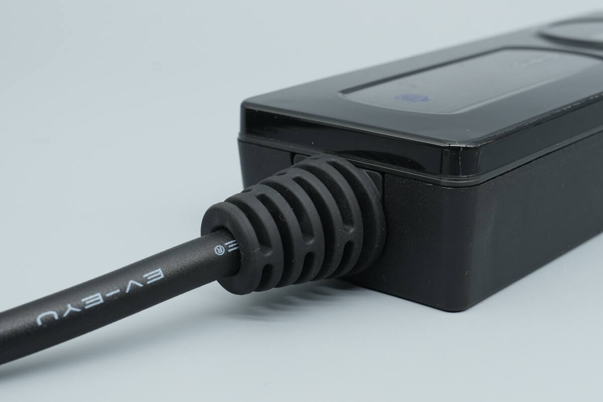 Teardown of Lincoln 1760W Portable EV Charger-Chargerlab