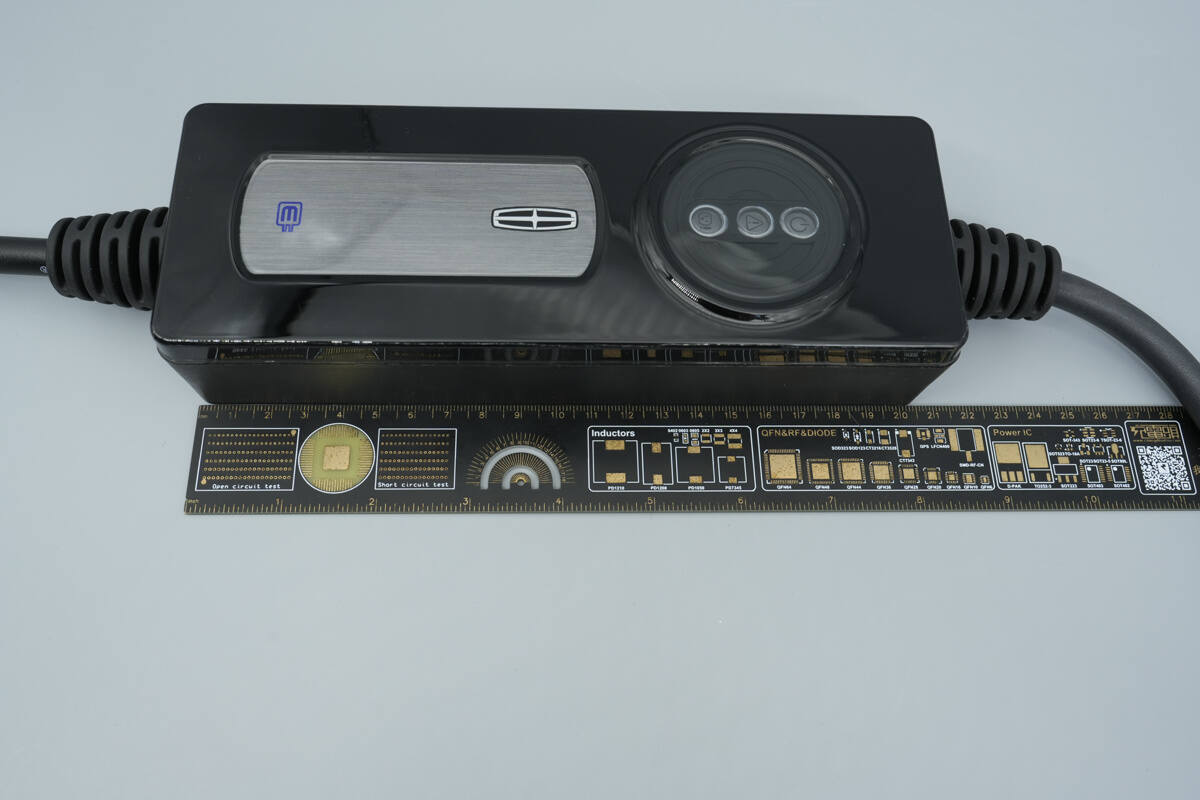 Teardown of Lincoln 1760W Portable EV Charger-Chargerlab