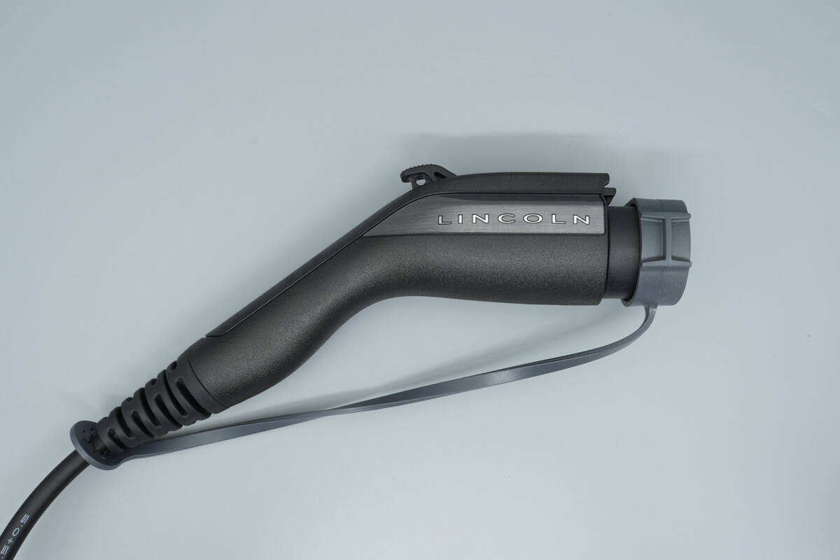 Teardown of Lincoln 1760W Portable EV Charger-Chargerlab