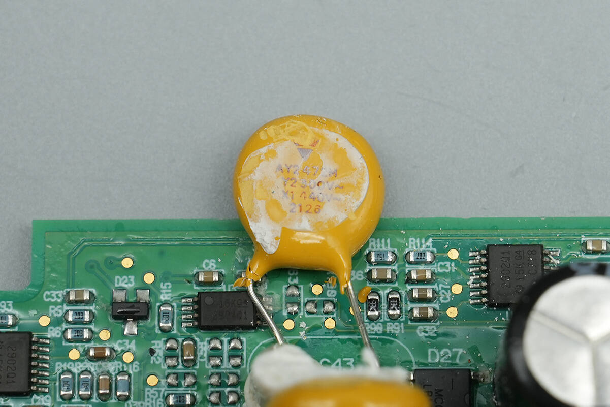 Teardown of Lincoln 1760W Portable EV Charger-Chargerlab