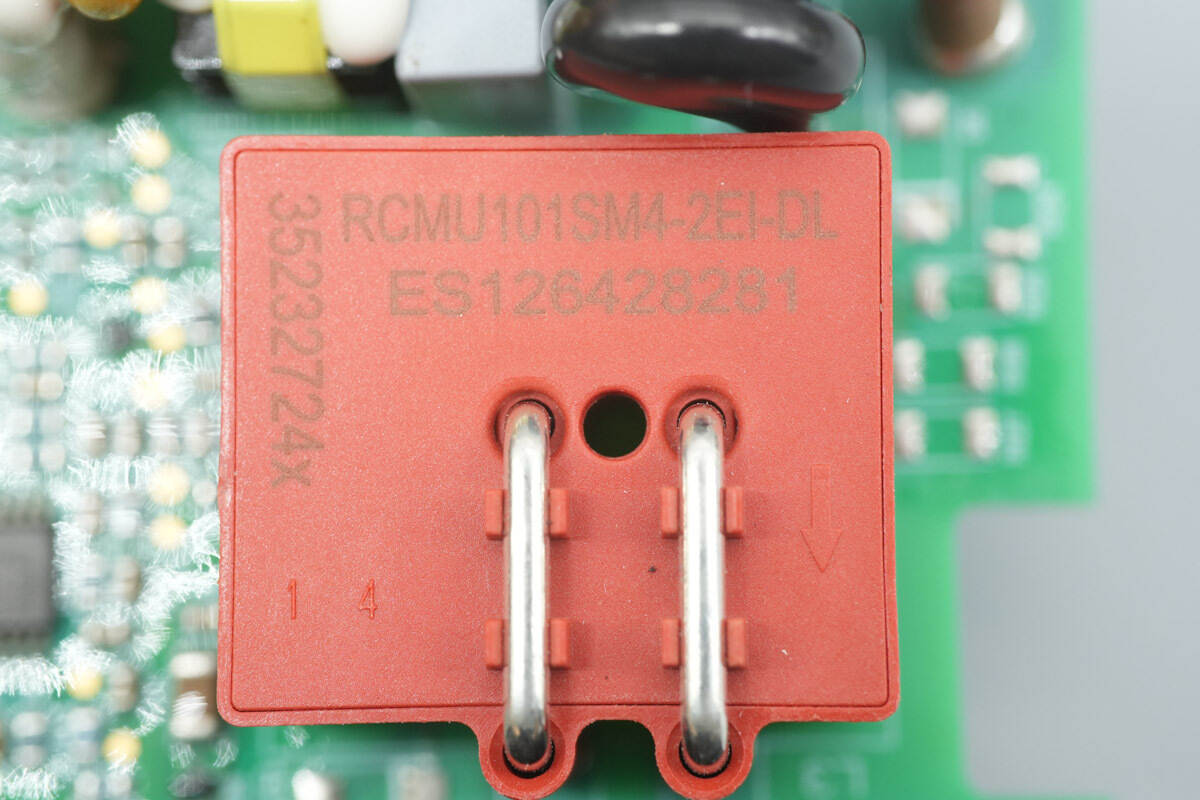 Teardown of Lincoln 1760W Portable EV Charger-Chargerlab