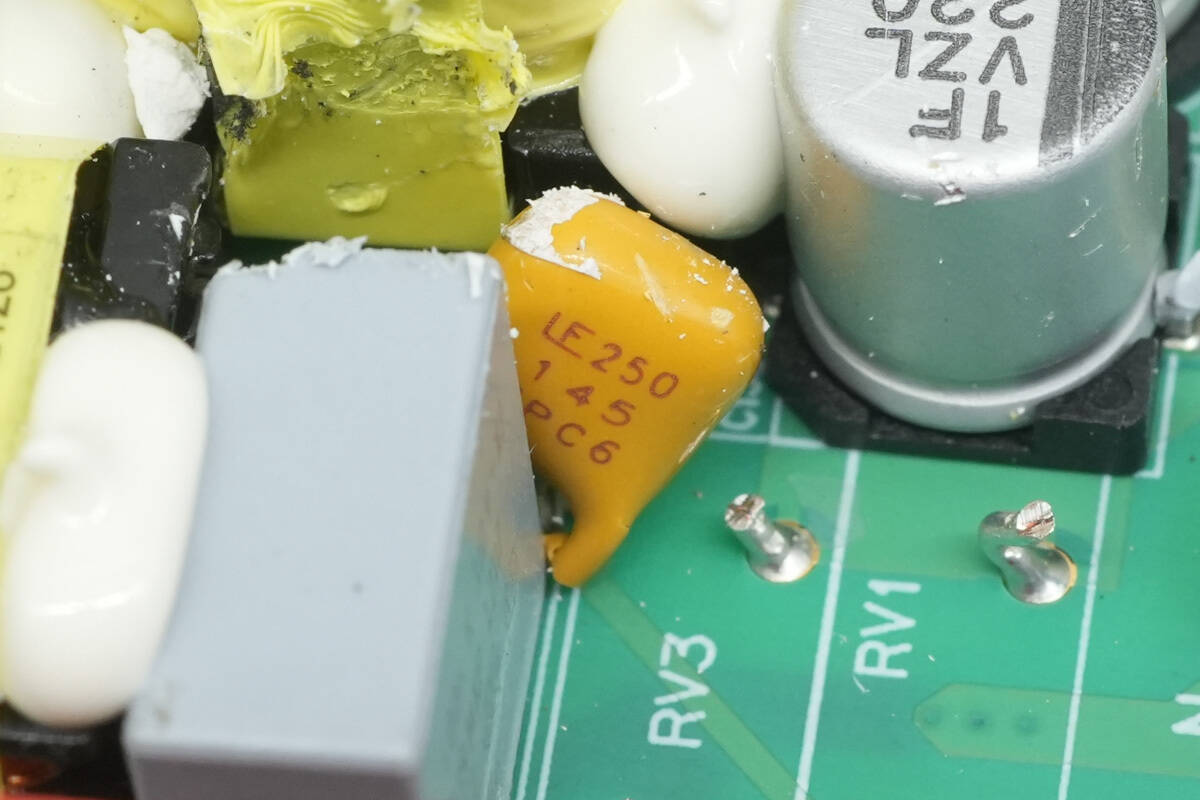 Teardown of Lincoln 1760W Portable EV Charger-Chargerlab