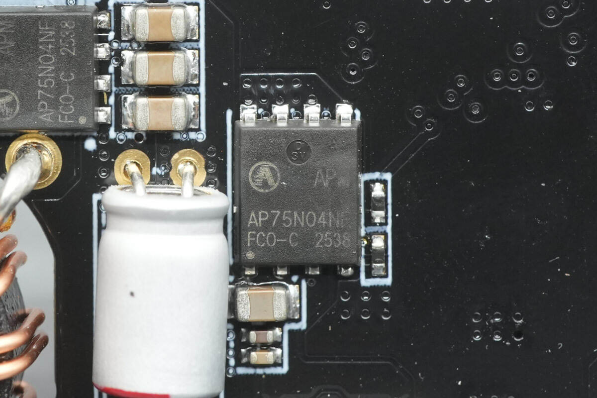 Teardown of Tesla 4-in-1 USB-C Hub for Model 3/Y (TSL04)-Chargerlab