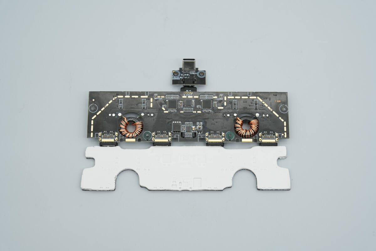 Teardown of Tesla 4-in-1 USB-C Hub for Model 3/Y (TSL04)-Chargerlab