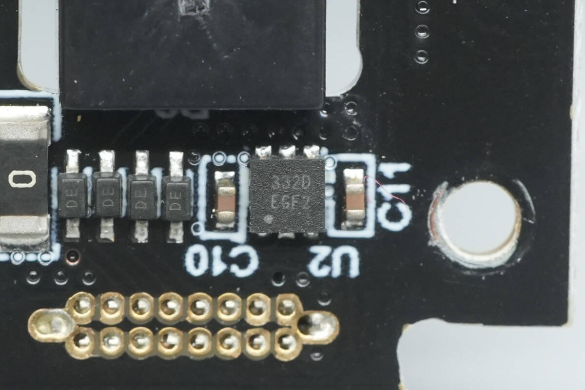 Teardown of Tesla 4-in-1 USB-C Hub for Model 3/Y (TSL04)-Chargerlab