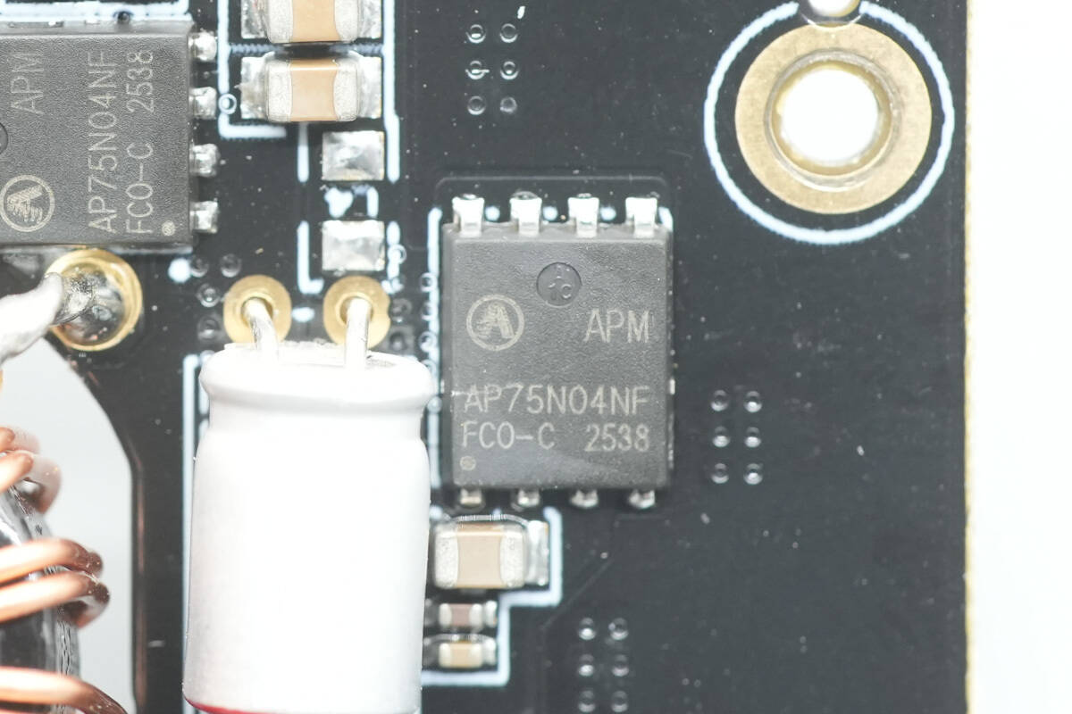 Teardown of Tesla 4-in-1 USB-C Hub for Model 3/Y (TSL04)-Chargerlab