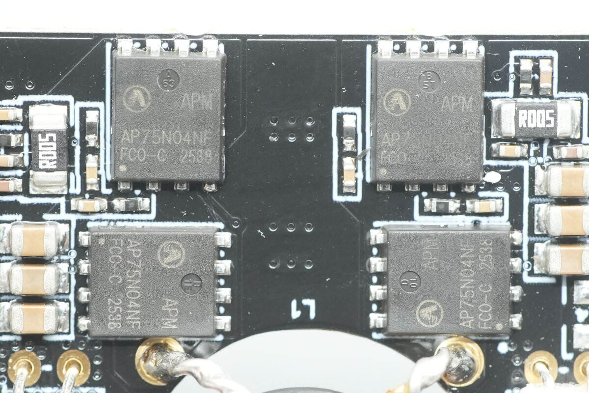 Teardown of Tesla 4-in-1 USB-C Hub for Model 3/Y (TSL04)-Chargerlab