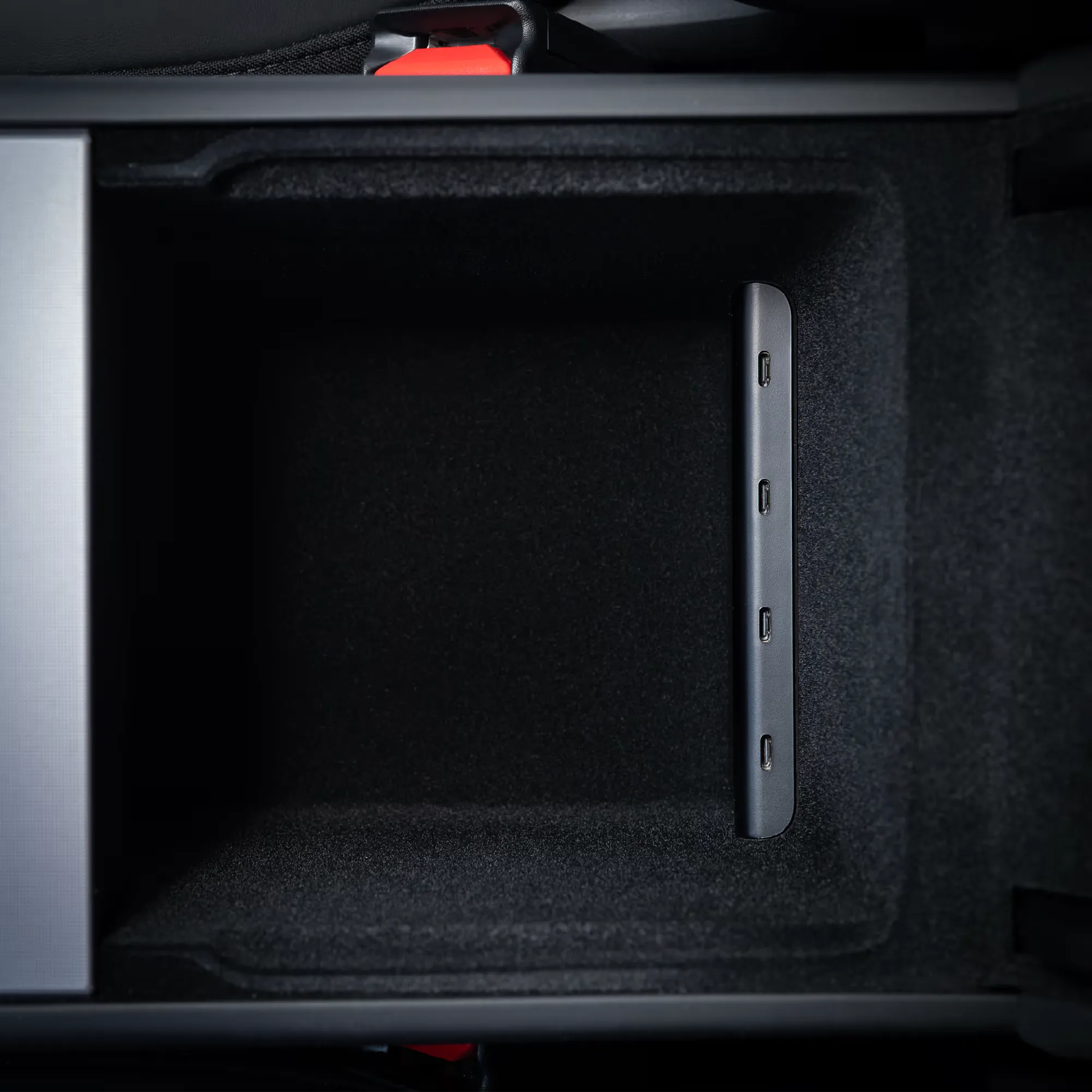 Teardown of Tesla 4-in-1 USB-C Hub for Model 3/Y (TSL04)-Chargerlab