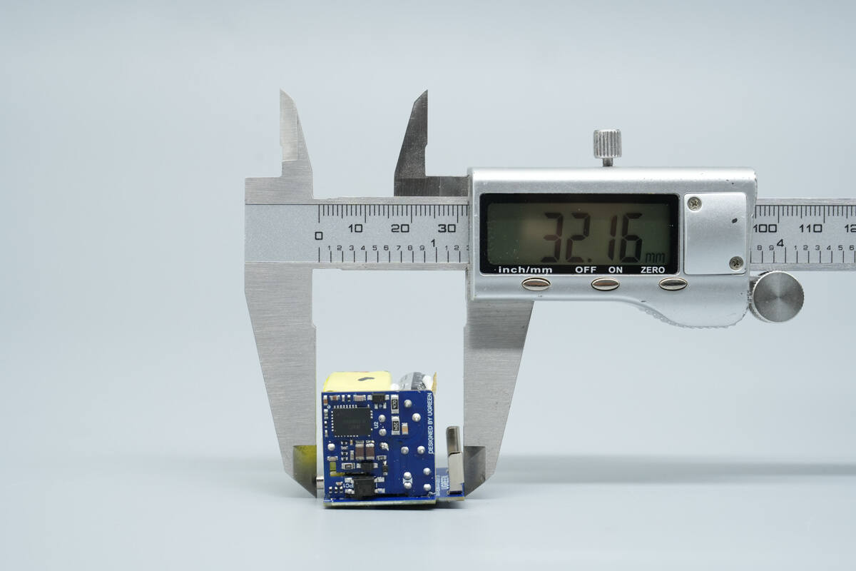 Teardown of UGREEN Nexode Air 45W GaN Charger (X840)-Chargerlab