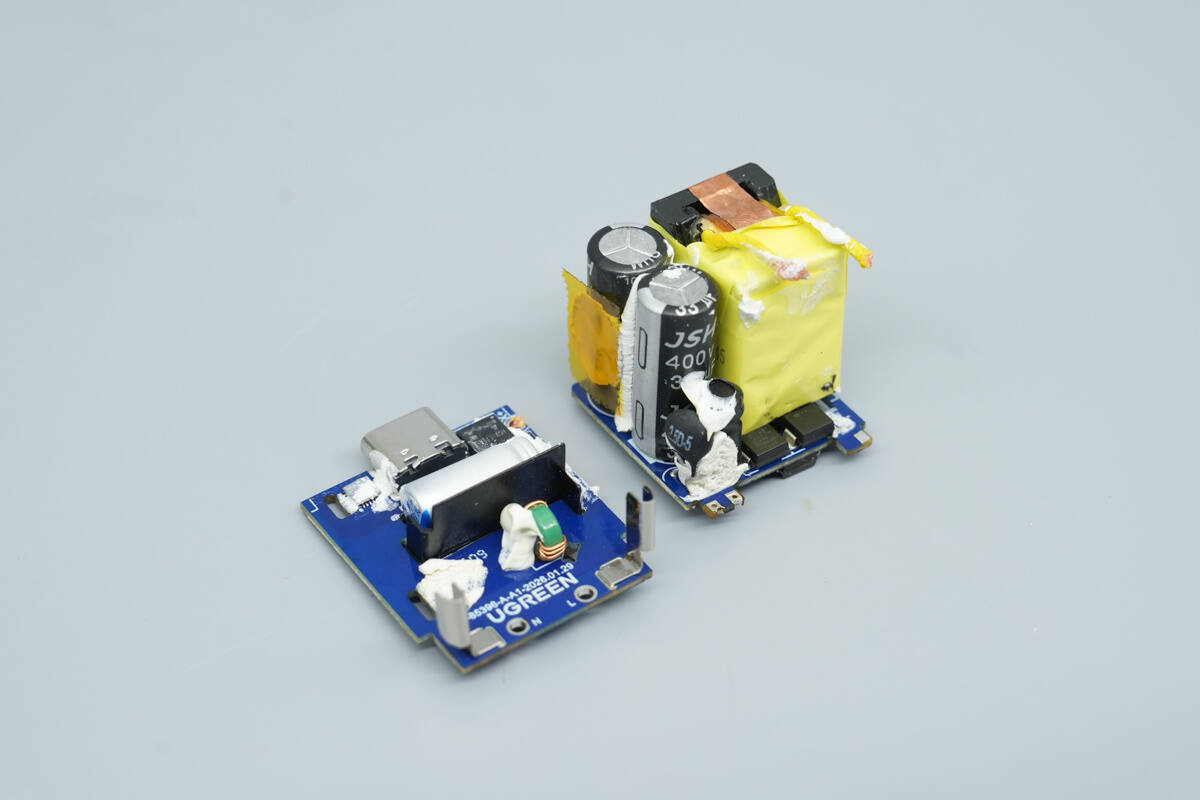 Teardown of UGREEN Nexode Air 45W GaN Charger (X840)-Chargerlab