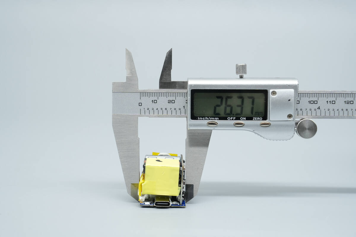 Teardown of UGREEN Nexode Air 45W GaN Charger (X840)-Chargerlab