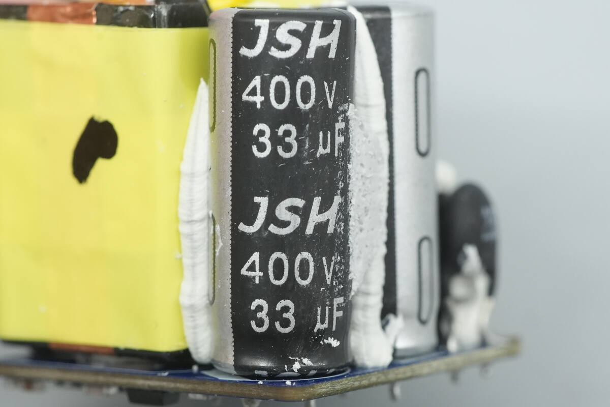 Teardown of UGREEN Nexode Air 45W GaN Charger (X840)-Chargerlab