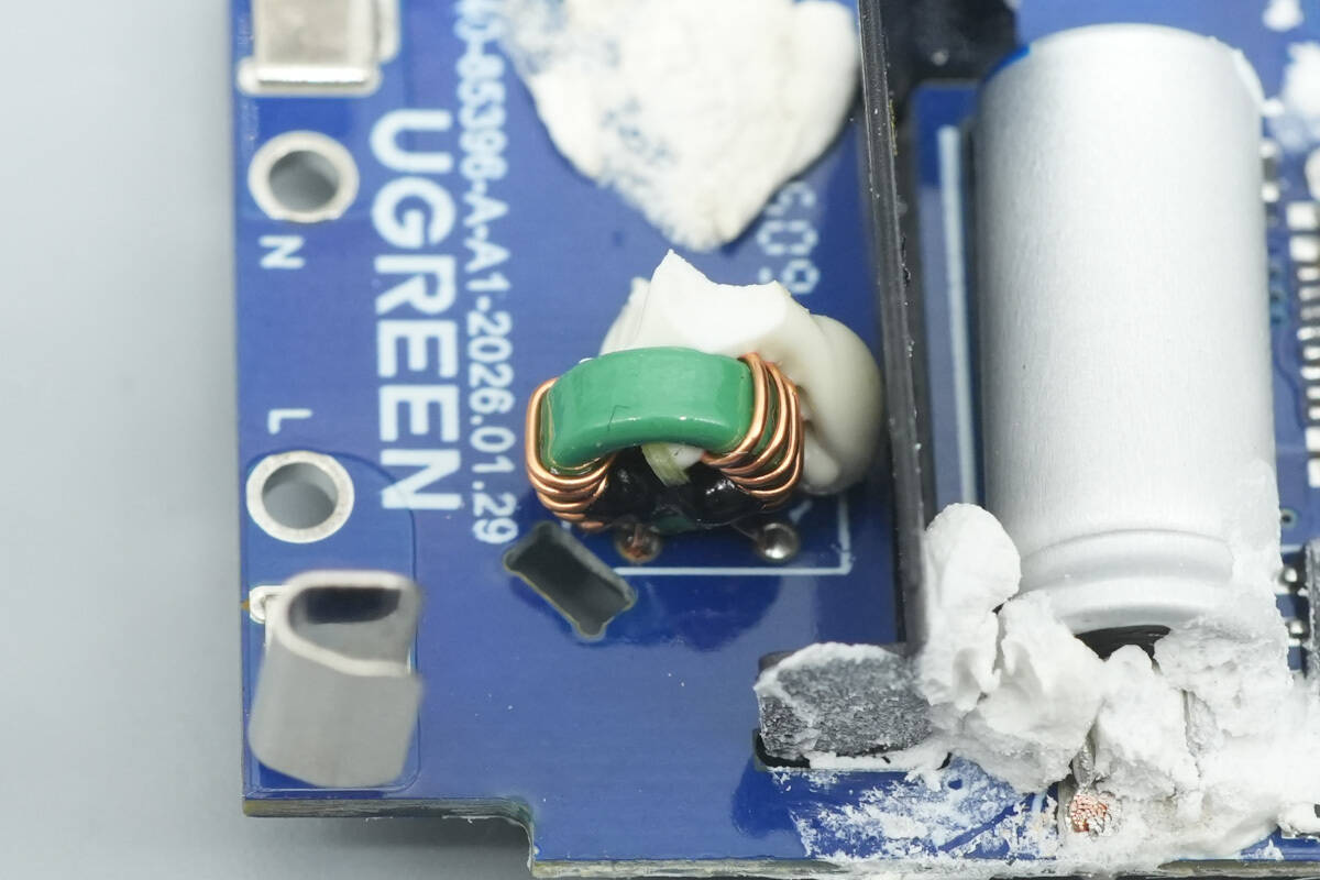 Teardown of UGREEN Nexode Air 45W GaN Charger (X840)-Chargerlab