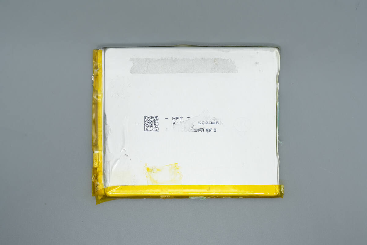 Teardown of Baseus PicoGo Air Power Bank (E00337)-Chargerlab