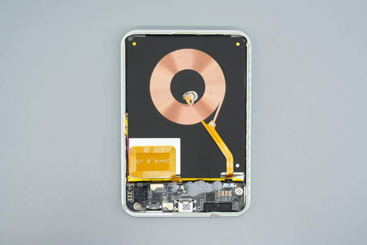 Teardown of Baseus PicoGo Air Power Bank (E00337)-Chargerlab