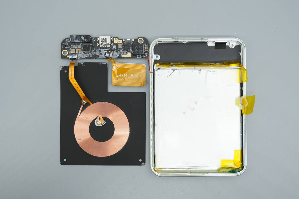 Teardown of Baseus PicoGo Air Power Bank (E00337)-Chargerlab