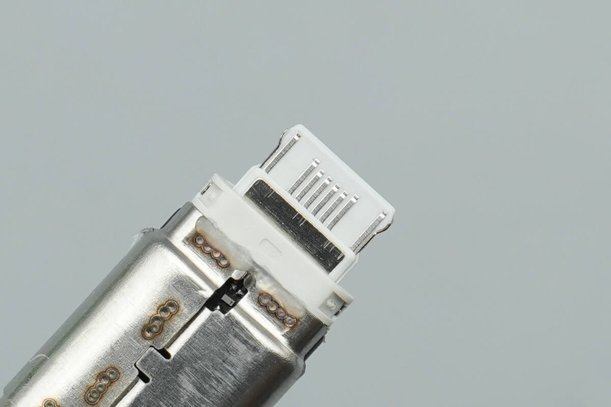 Teardown of Apple USB‑C to Apple Pencil Adapter (A2869)-Chargerlab
