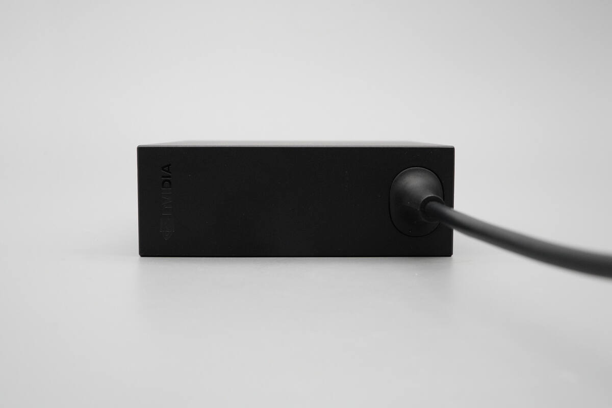 Teardown of NVIDIA DGX Spark 4TB-Chargerlab