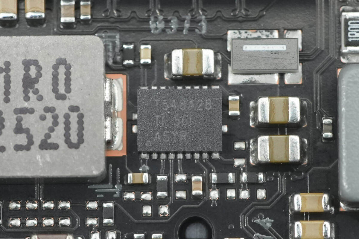 Teardown of NVIDIA DGX Spark 4TB-Chargerlab