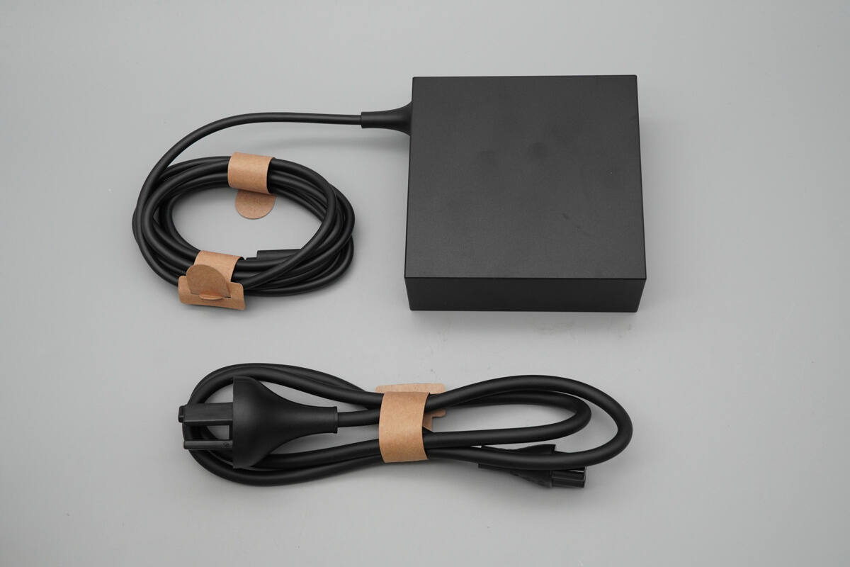 Teardown of NVIDIA DGX Spark 4TB-Chargerlab