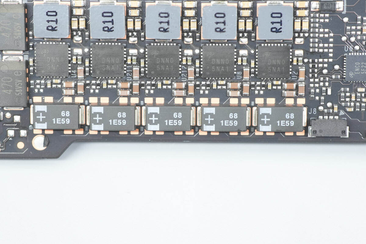 Teardown of NVIDIA DGX Spark 4TB-Chargerlab