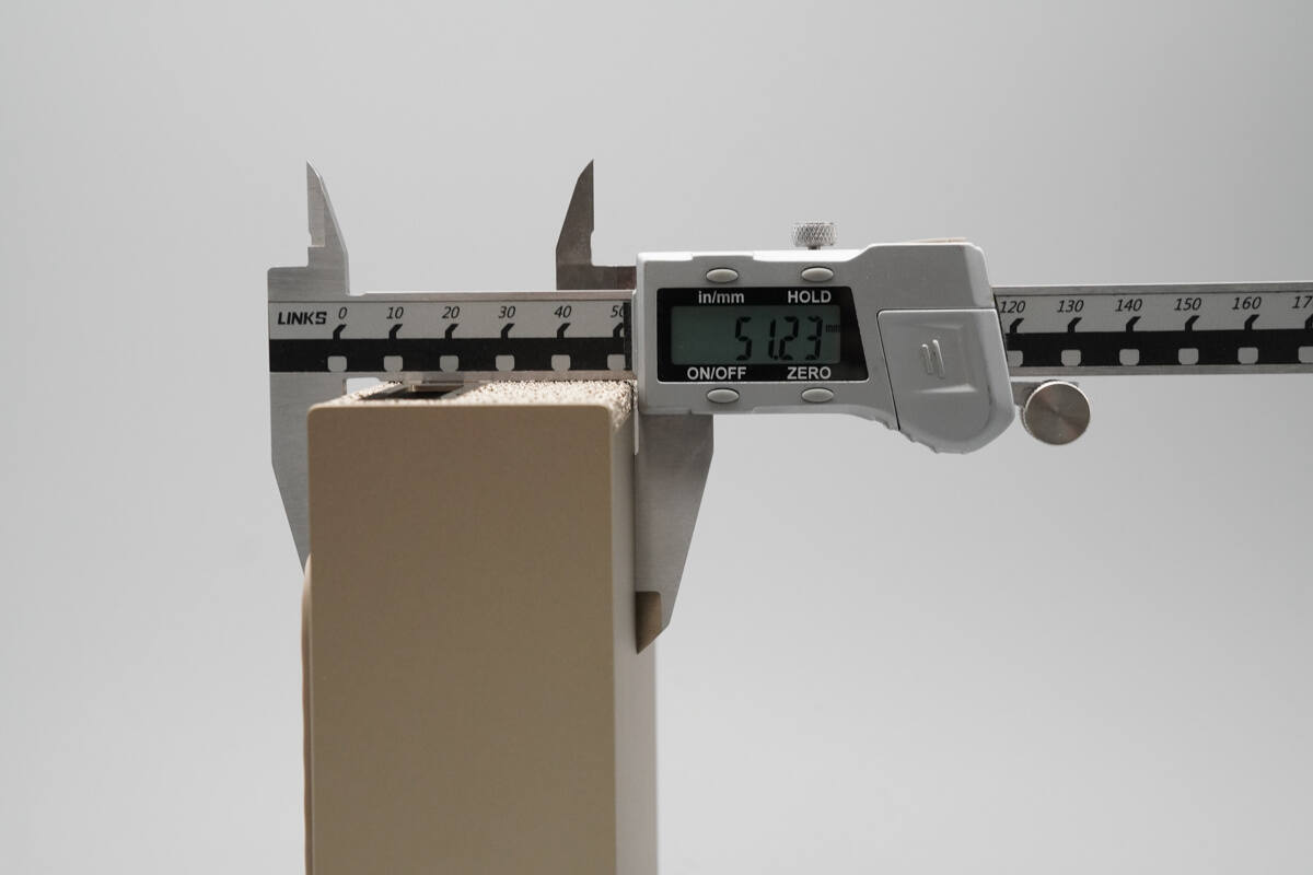 Teardown of NVIDIA DGX Spark 4TB-Chargerlab