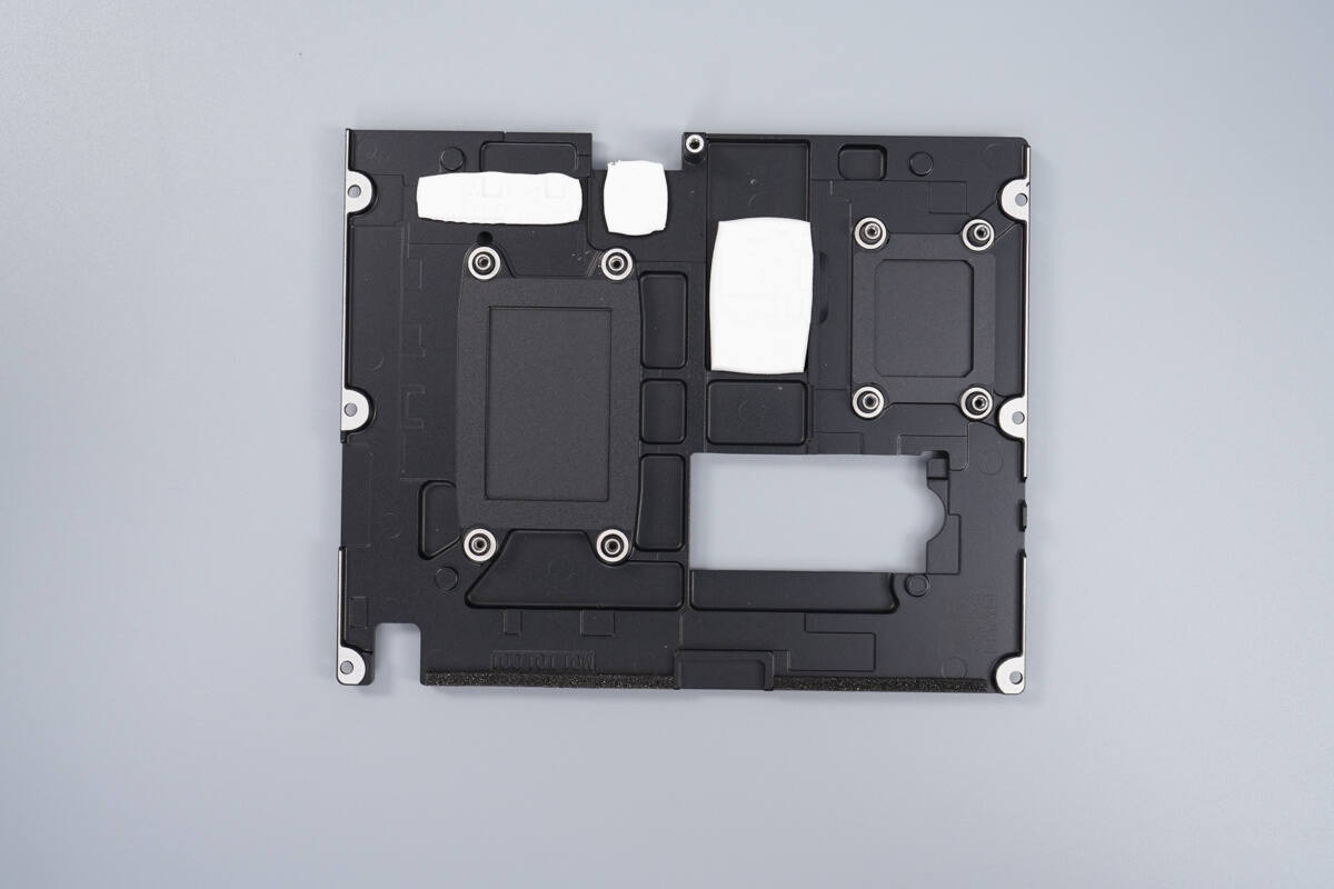 Teardown of NVIDIA DGX Spark 4TB-Chargerlab