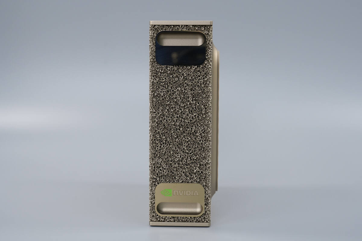 Teardown of NVIDIA DGX Spark 4TB-Chargerlab