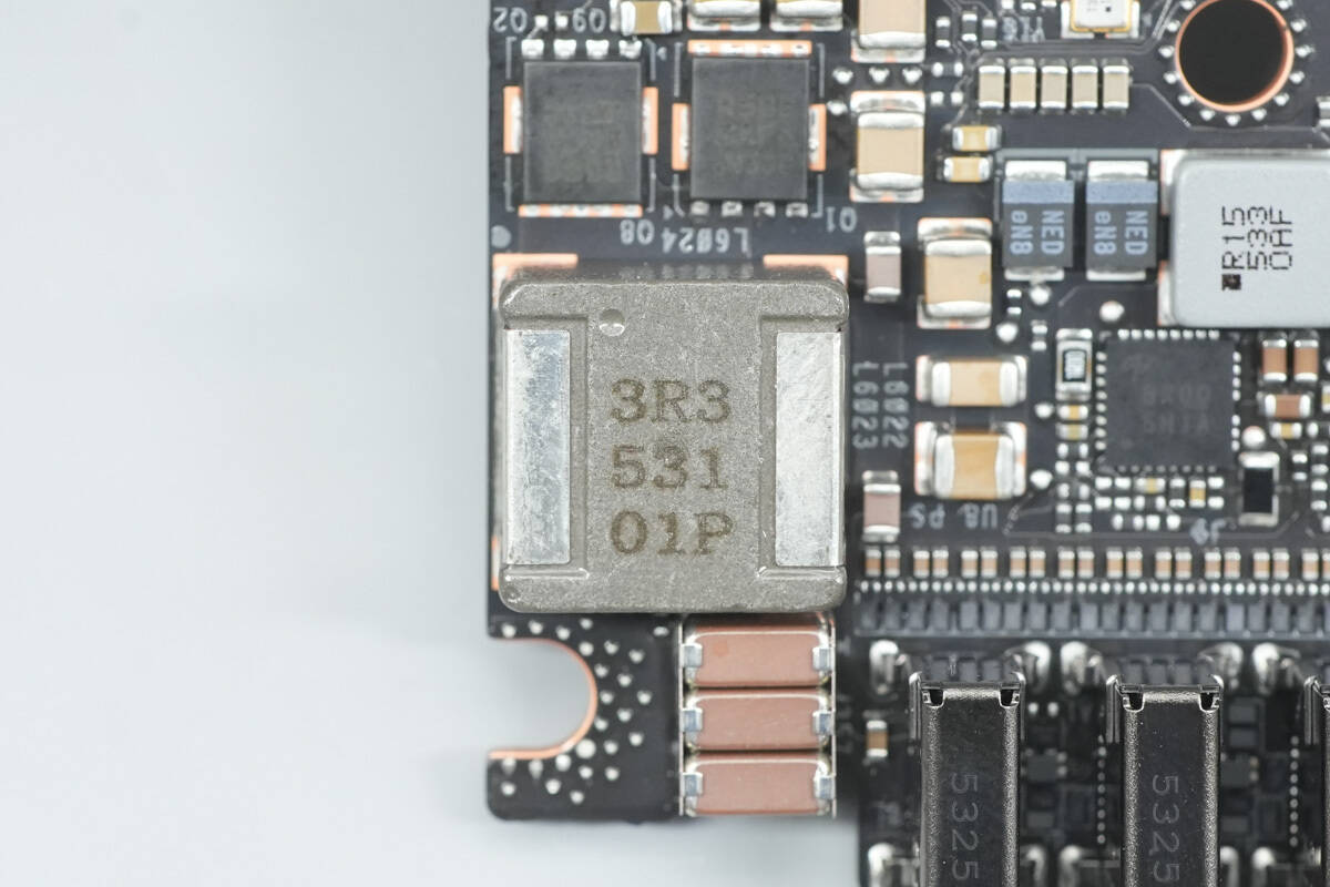 Teardown of NVIDIA DGX Spark 4TB-Chargerlab