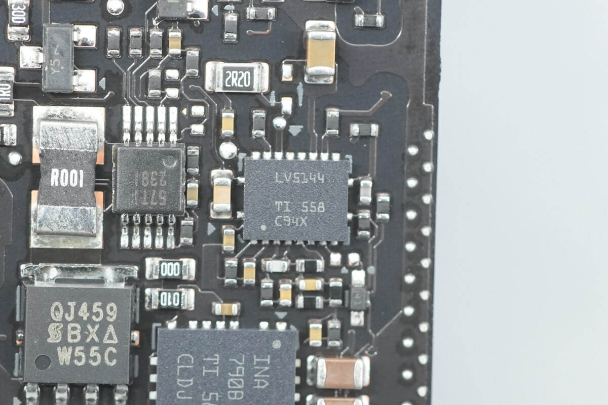 Teardown of NVIDIA DGX Spark 4TB-Chargerlab