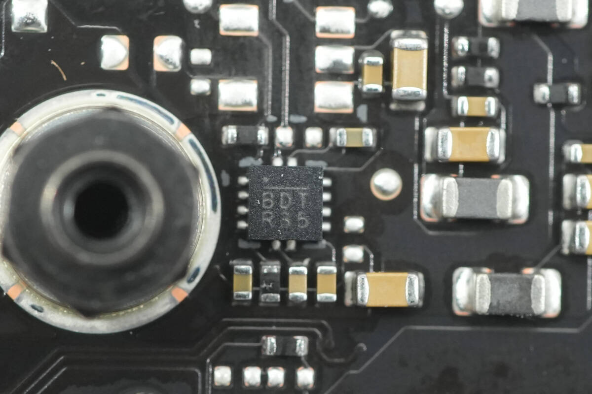 Teardown of NVIDIA DGX Spark 4TB-Chargerlab