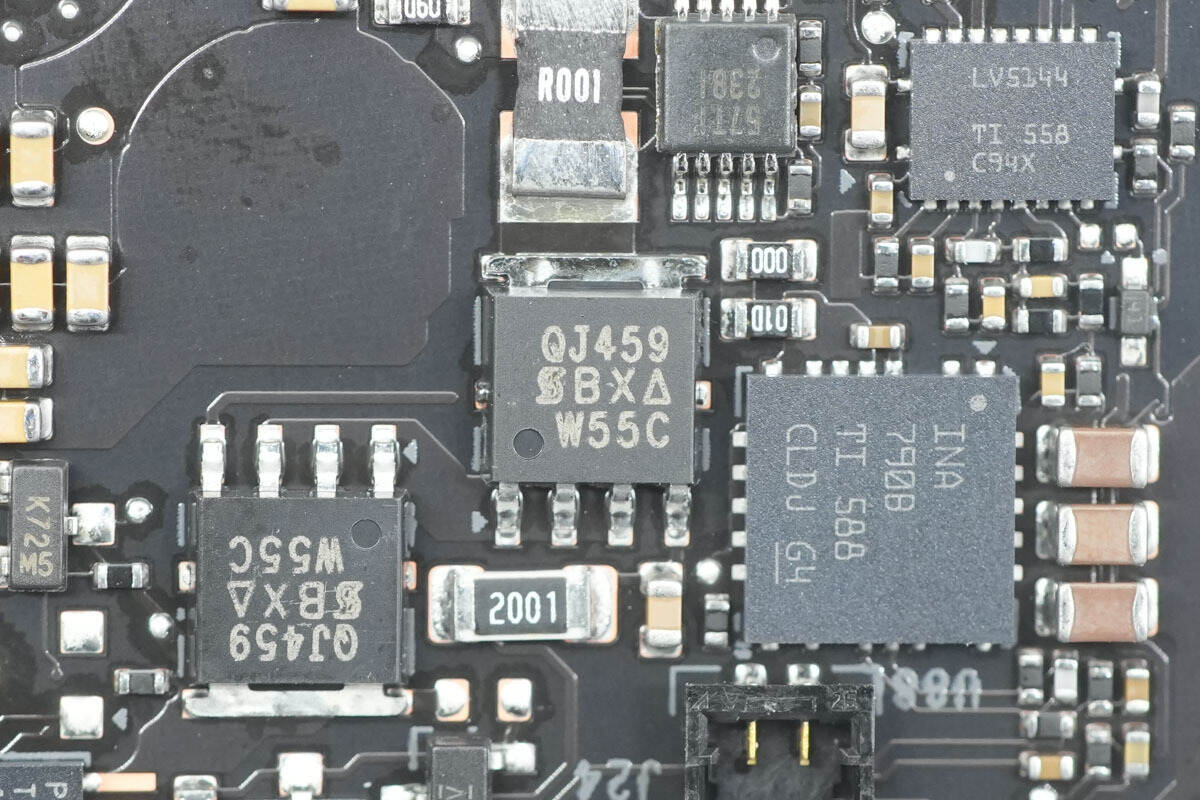 Teardown of NVIDIA DGX Spark 4TB-Chargerlab