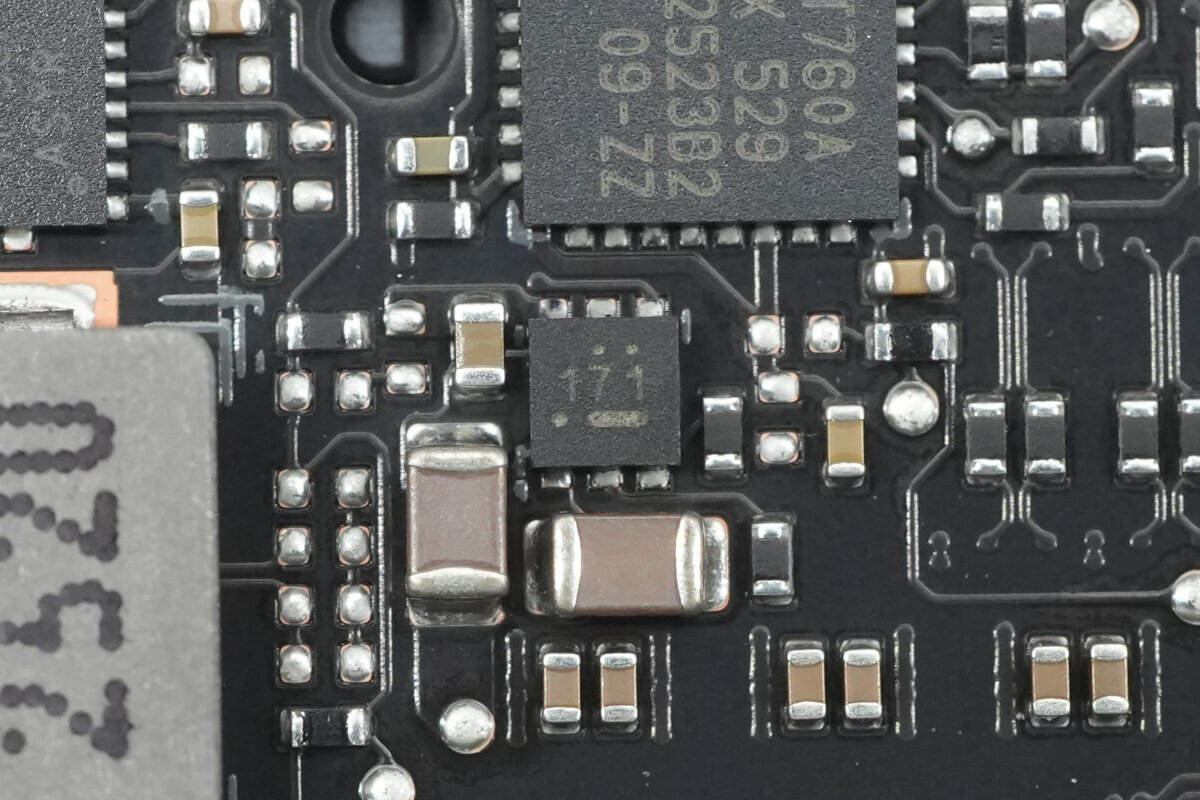 Teardown of NVIDIA DGX Spark 4TB-Chargerlab