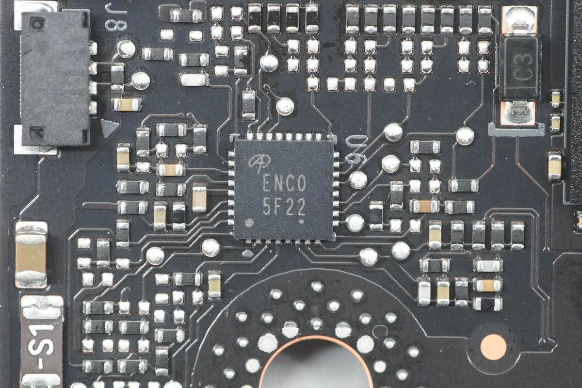 Teardown of NVIDIA DGX Spark 4TB-Chargerlab