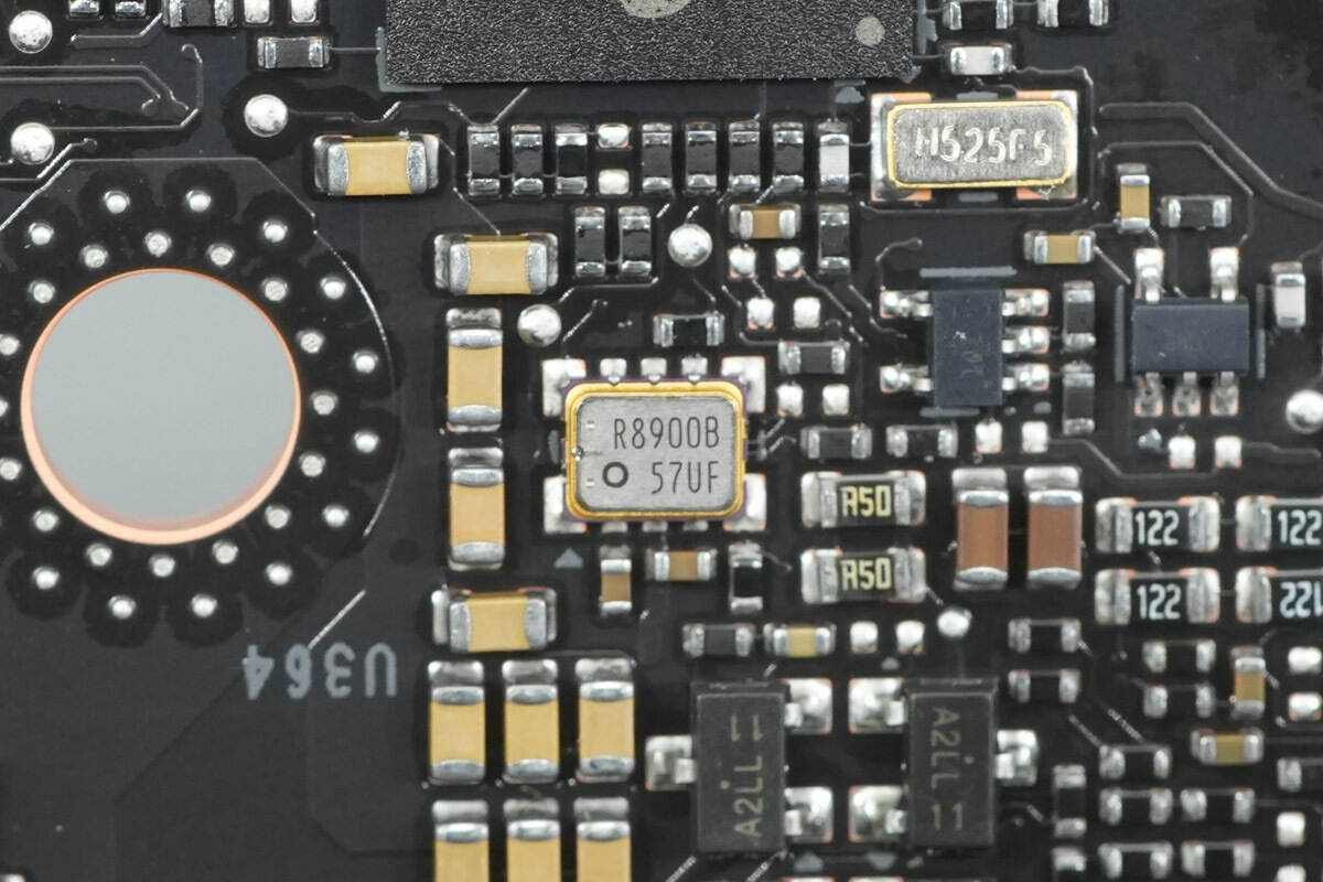 Teardown of NVIDIA DGX Spark 4TB-Chargerlab