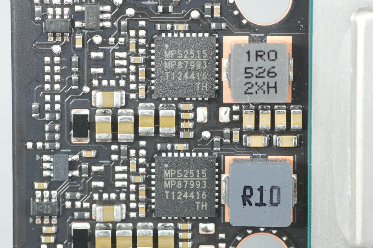 Teardown of NVIDIA DGX Spark 4TB-Chargerlab