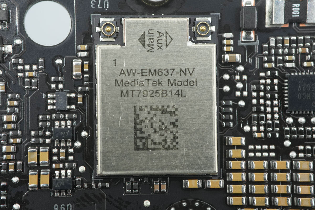 Teardown of NVIDIA DGX Spark 4TB-Chargerlab