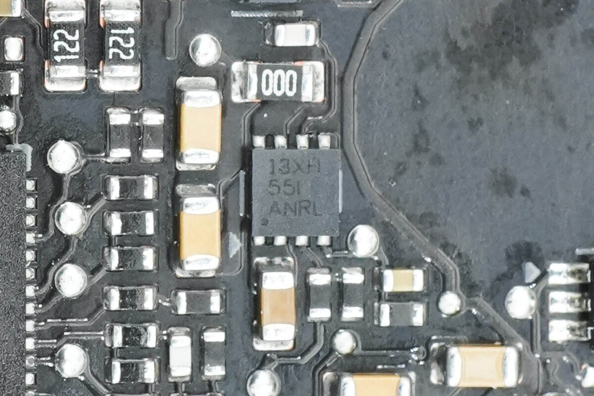 Teardown of NVIDIA DGX Spark 4TB-Chargerlab