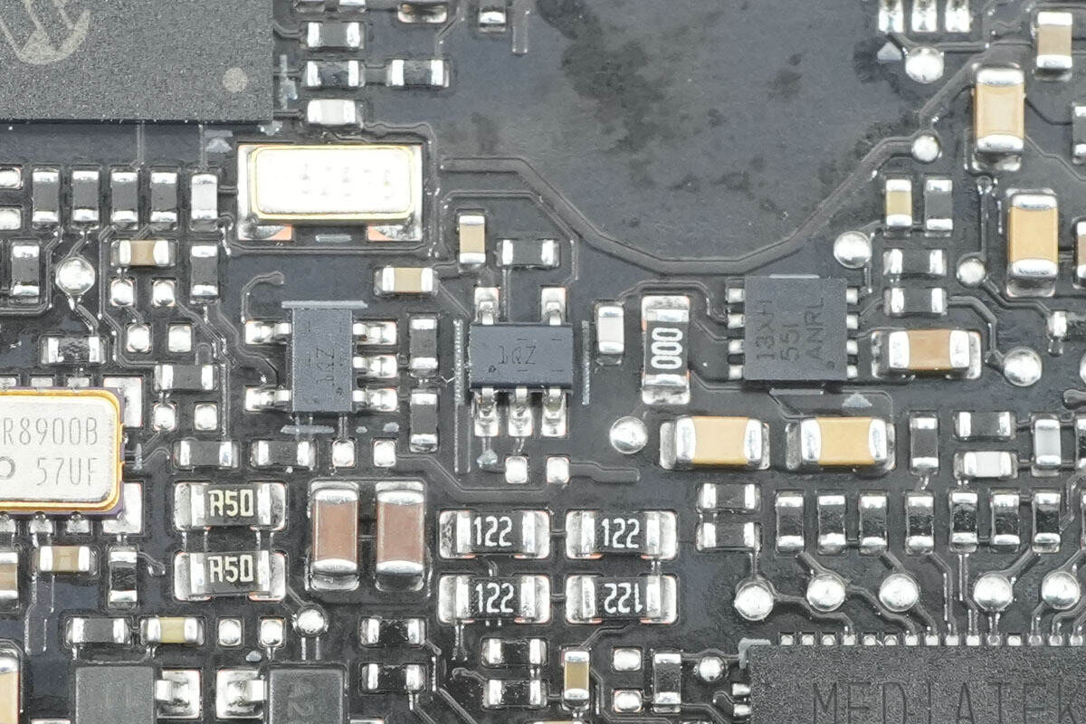 Teardown of NVIDIA DGX Spark 4TB-Chargerlab