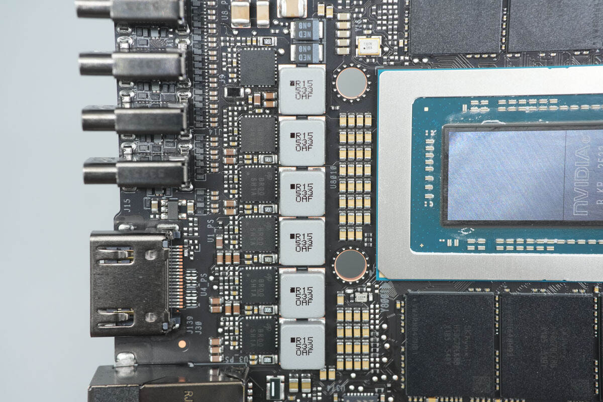 Teardown of NVIDIA DGX Spark 4TB-Chargerlab