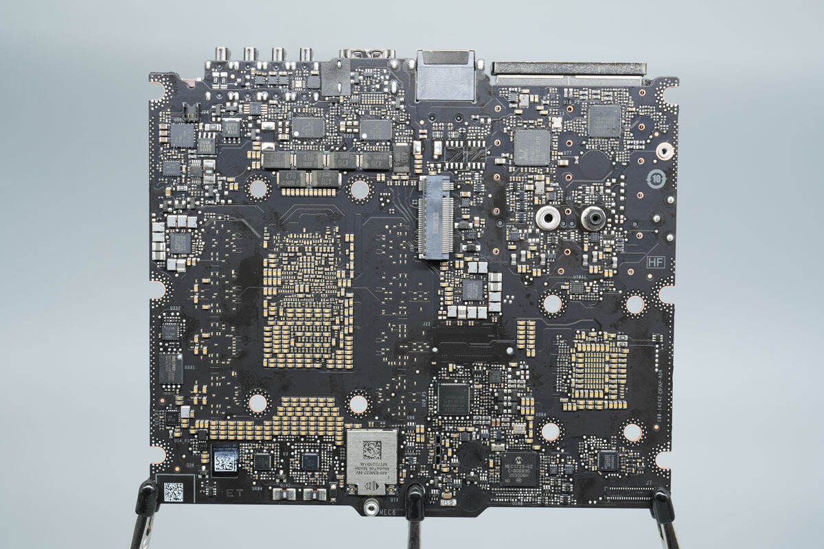 Teardown of NVIDIA DGX Spark 4TB-Chargerlab