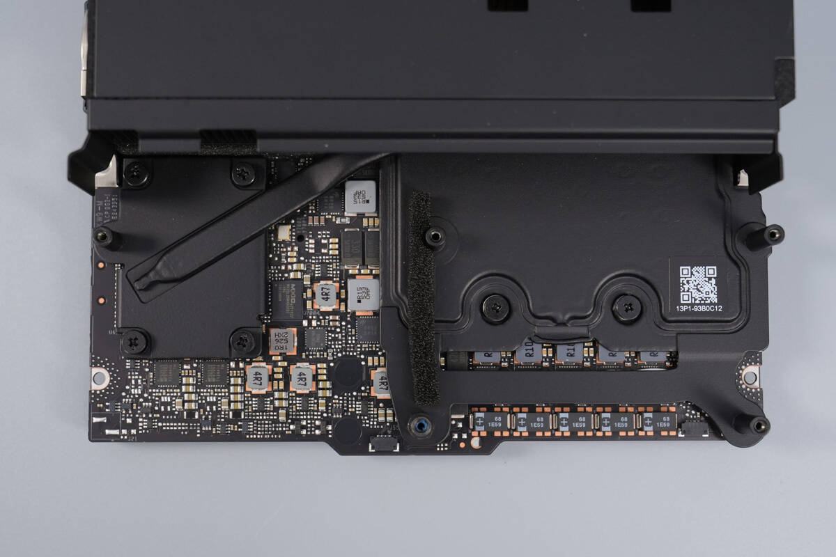 Teardown of NVIDIA DGX Spark 4TB-Chargerlab