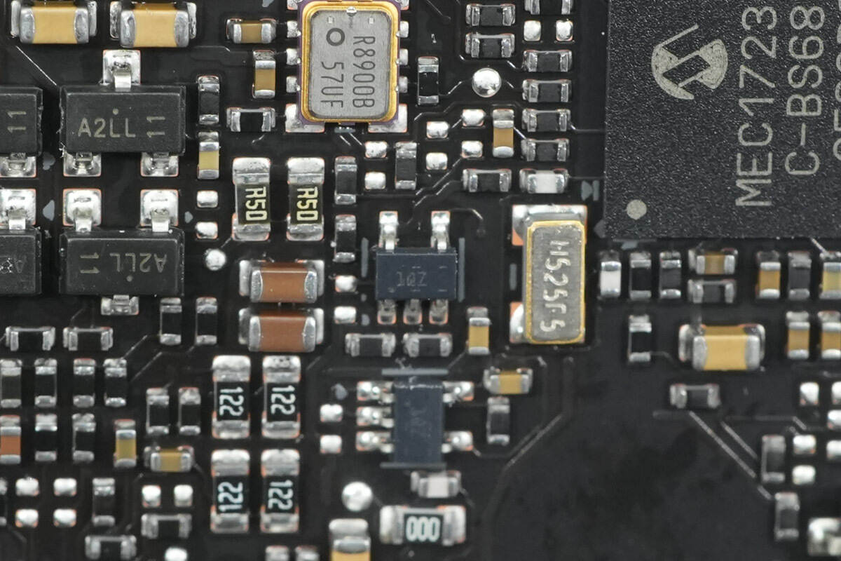 Teardown of NVIDIA DGX Spark 4TB-Chargerlab