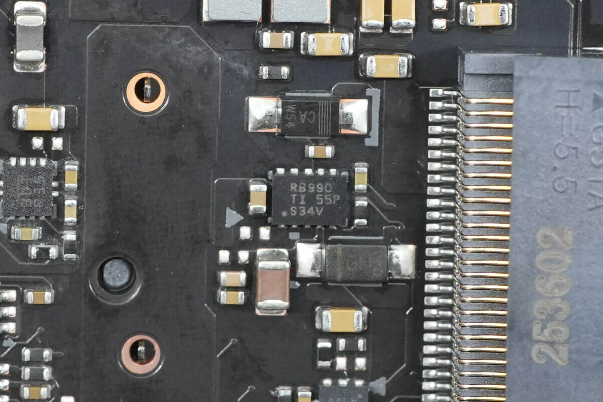 Teardown of NVIDIA DGX Spark 4TB-Chargerlab