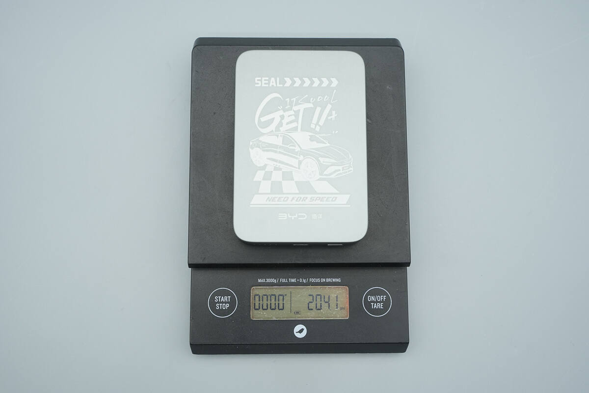 Teardown of BYD Ocean Series Magnetic Power Bank YM117 (Need for Speed Edition)-Chargerlab