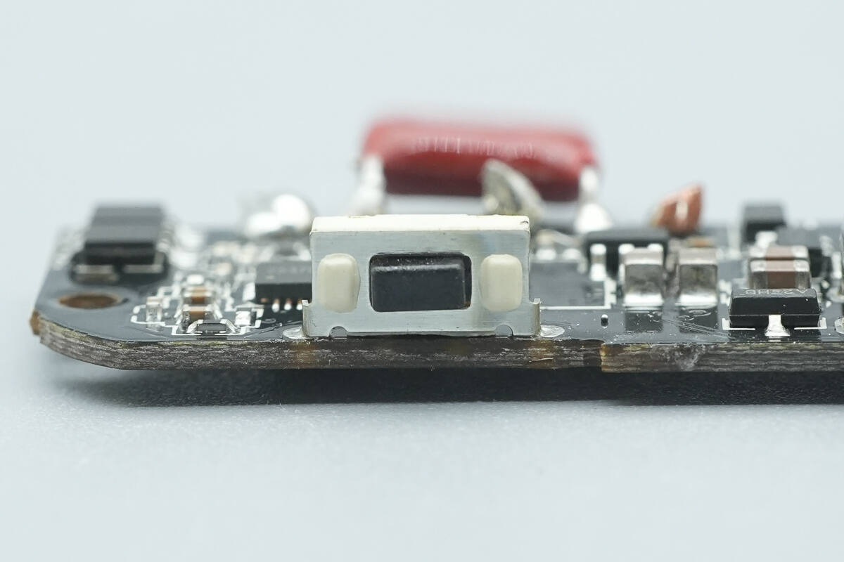 Teardown of BYD Ocean Series Magnetic Power Bank YM117 (Need for Speed Edition)-Chargerlab