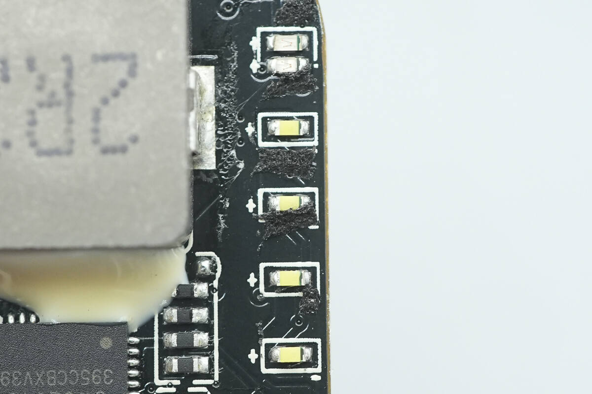 Teardown of BYD Ocean Series Magnetic Power Bank YM117 (Need for Speed Edition)-Chargerlab