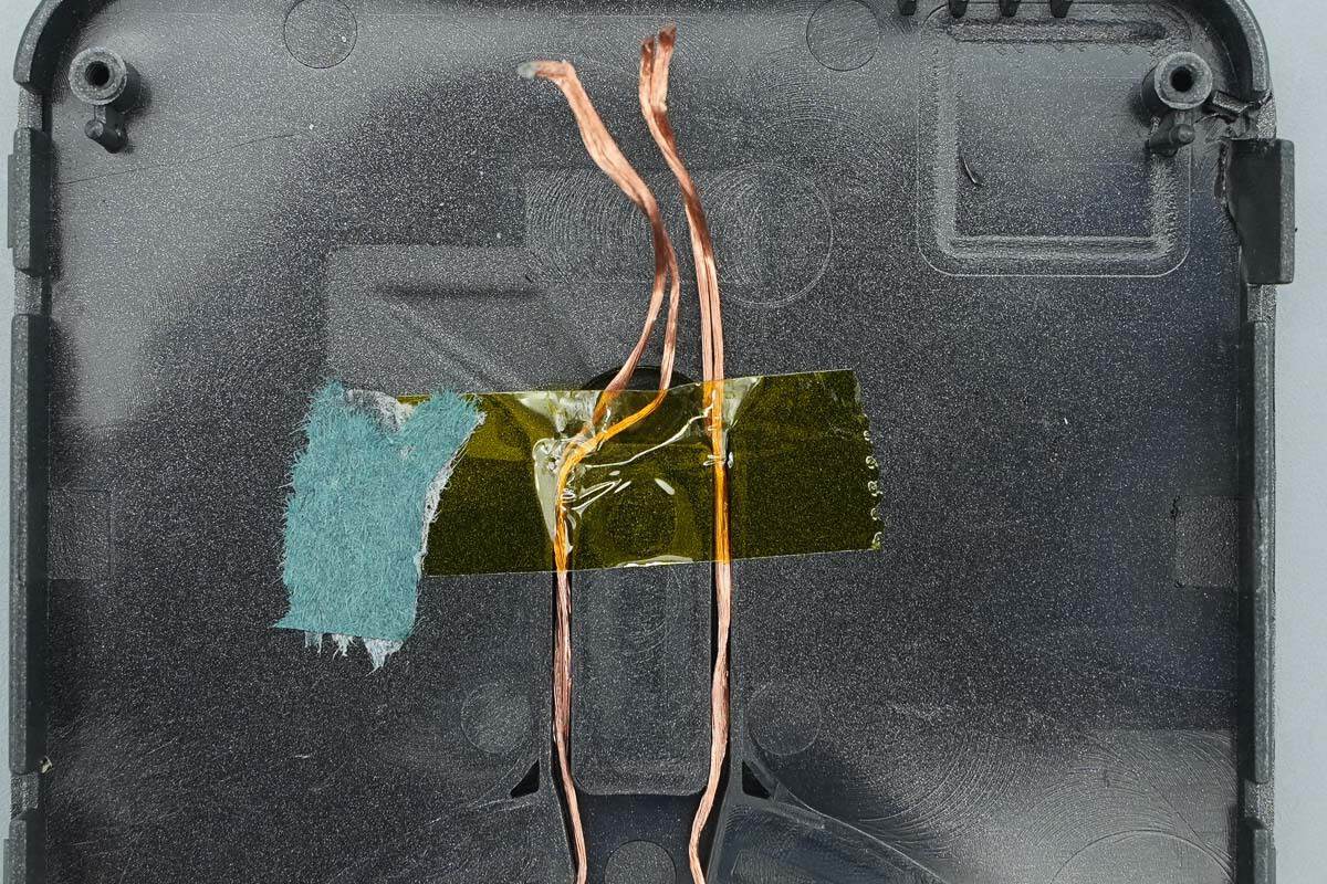 Teardown of BYD Ocean Series Magnetic Power Bank YM117 (Need for Speed Edition)-Chargerlab