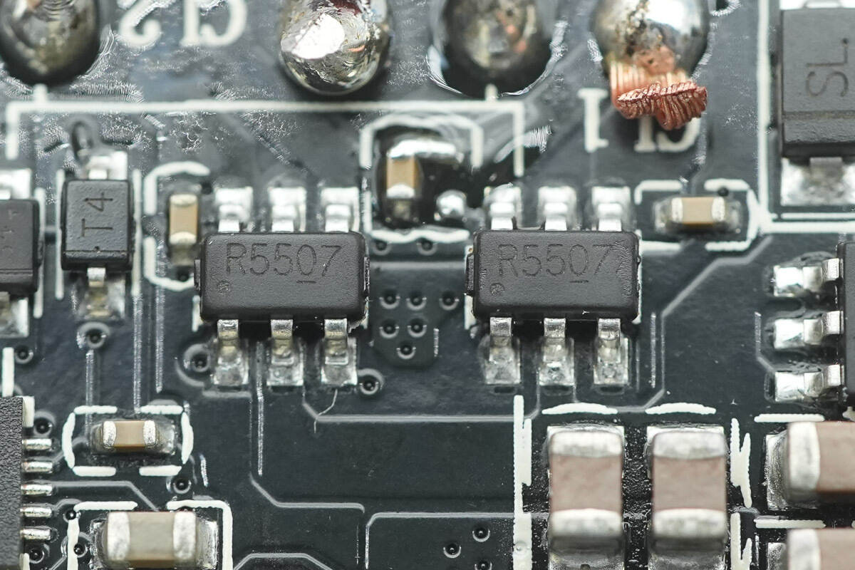 Teardown of BYD Ocean Series Magnetic Power Bank YM117 (Need for Speed Edition)-Chargerlab